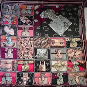 Louis Vuitton silk Square 65 or 26"